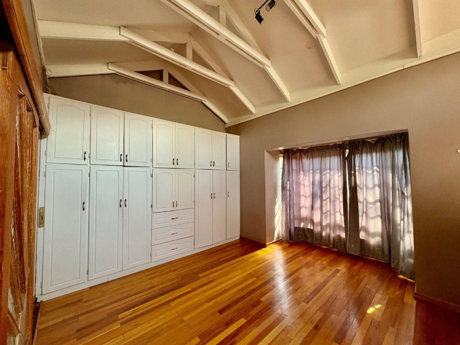 5 Bedroom Property for Sale in Westdene Free State